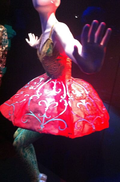 red_dress