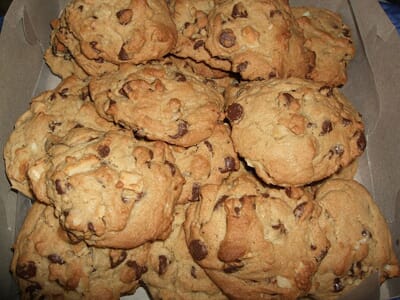 Chocolate chip macadamia nut cookies