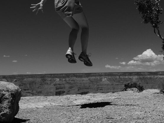 molly_jump_Canyon_2_555